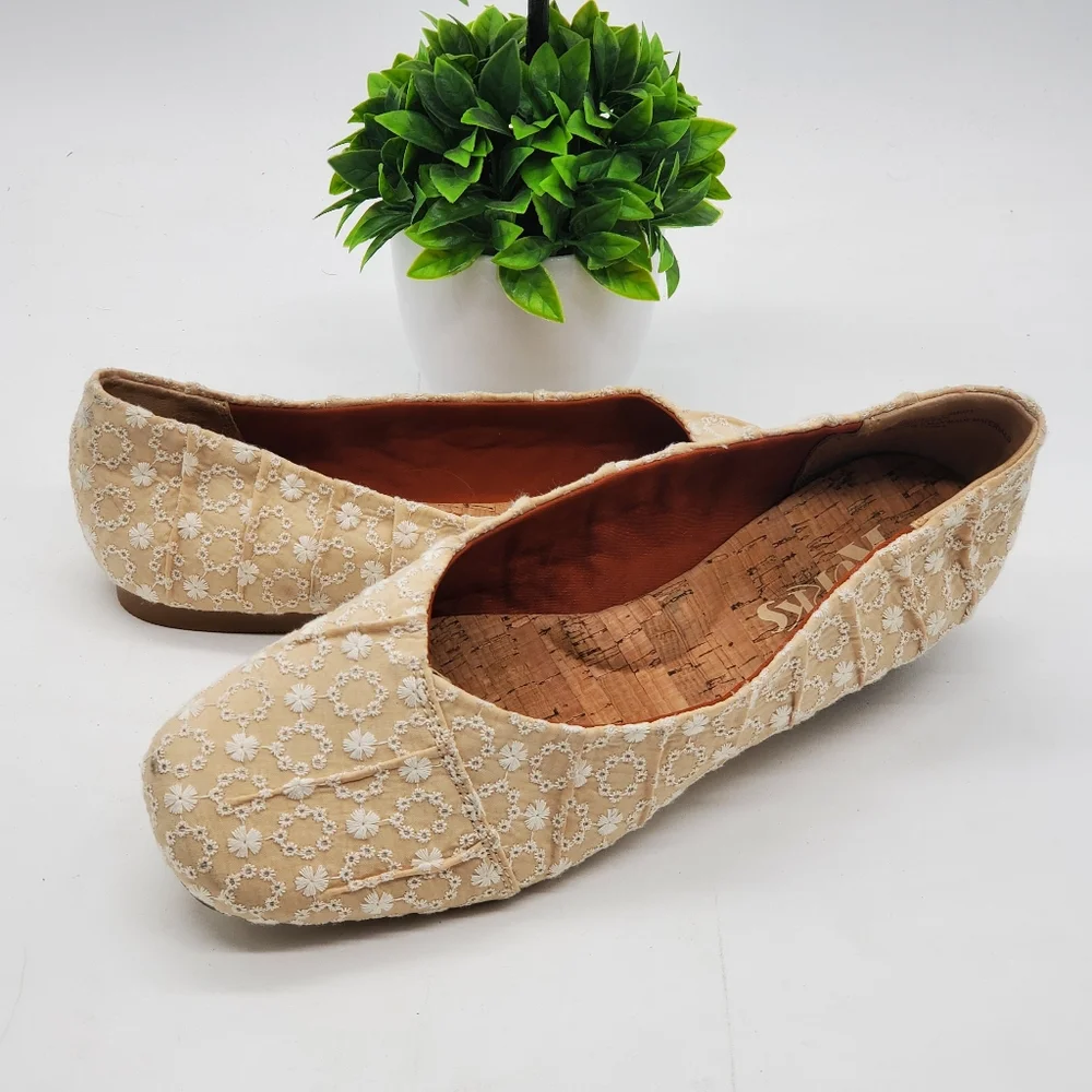 ♤♤ Korks Kork Ease Palmer Beige White Floral Ballet Flats Size 9